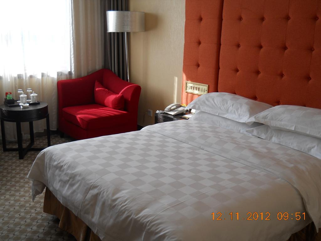 Yijing Holiday Hotel Yimeng Road Lâm Nghi Phòng bức ảnh