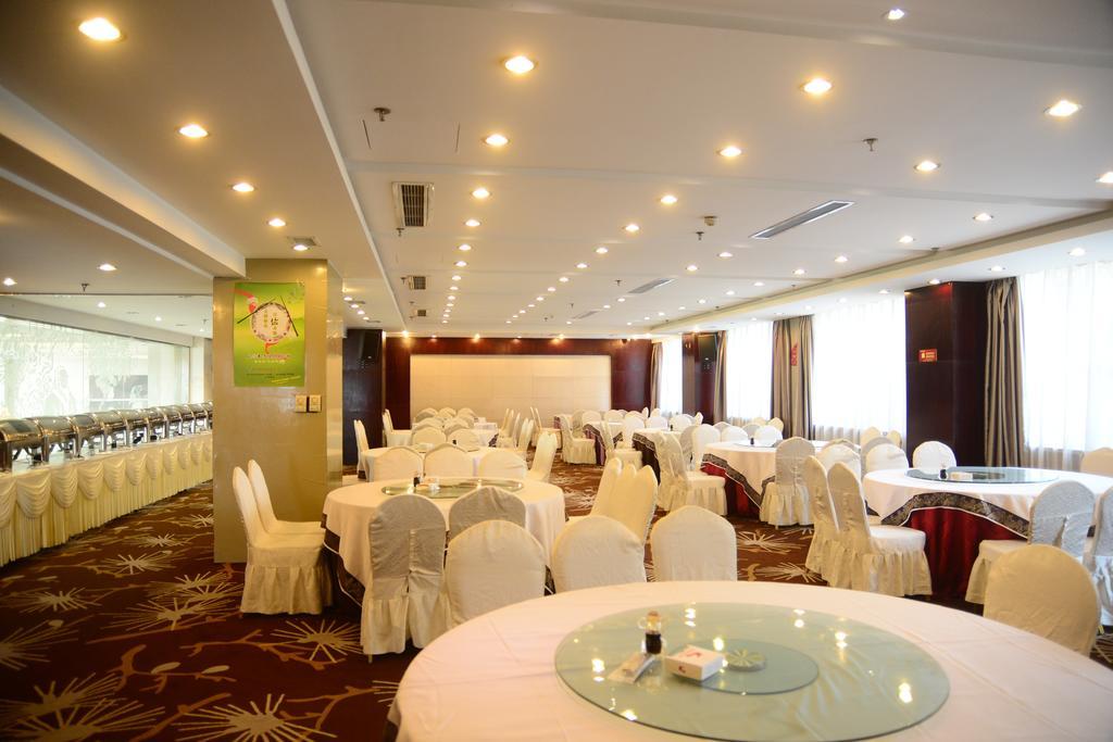 Yijing Holiday Hotel Yimeng Road Lâm Nghi Ngoại thất bức ảnh