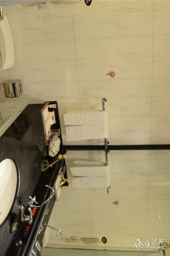 Yijing Holiday Hotel Yimeng Road Lâm Nghi Ngoại thất bức ảnh
