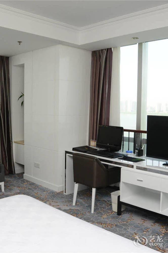 Yijing Holiday Hotel Yimeng Road Lâm Nghi Ngoại thất bức ảnh